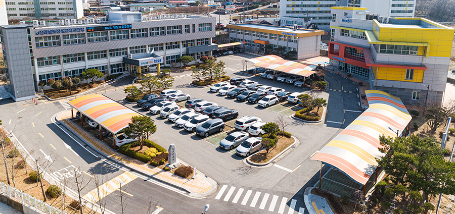 청사 전체 전경